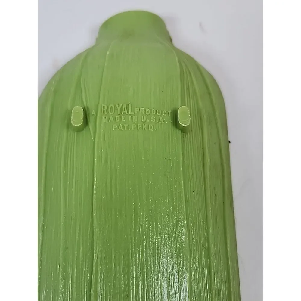 Royal Plastic Corn on the Cob Trays Holders Serving Plates Green 1970s Set Of 7
